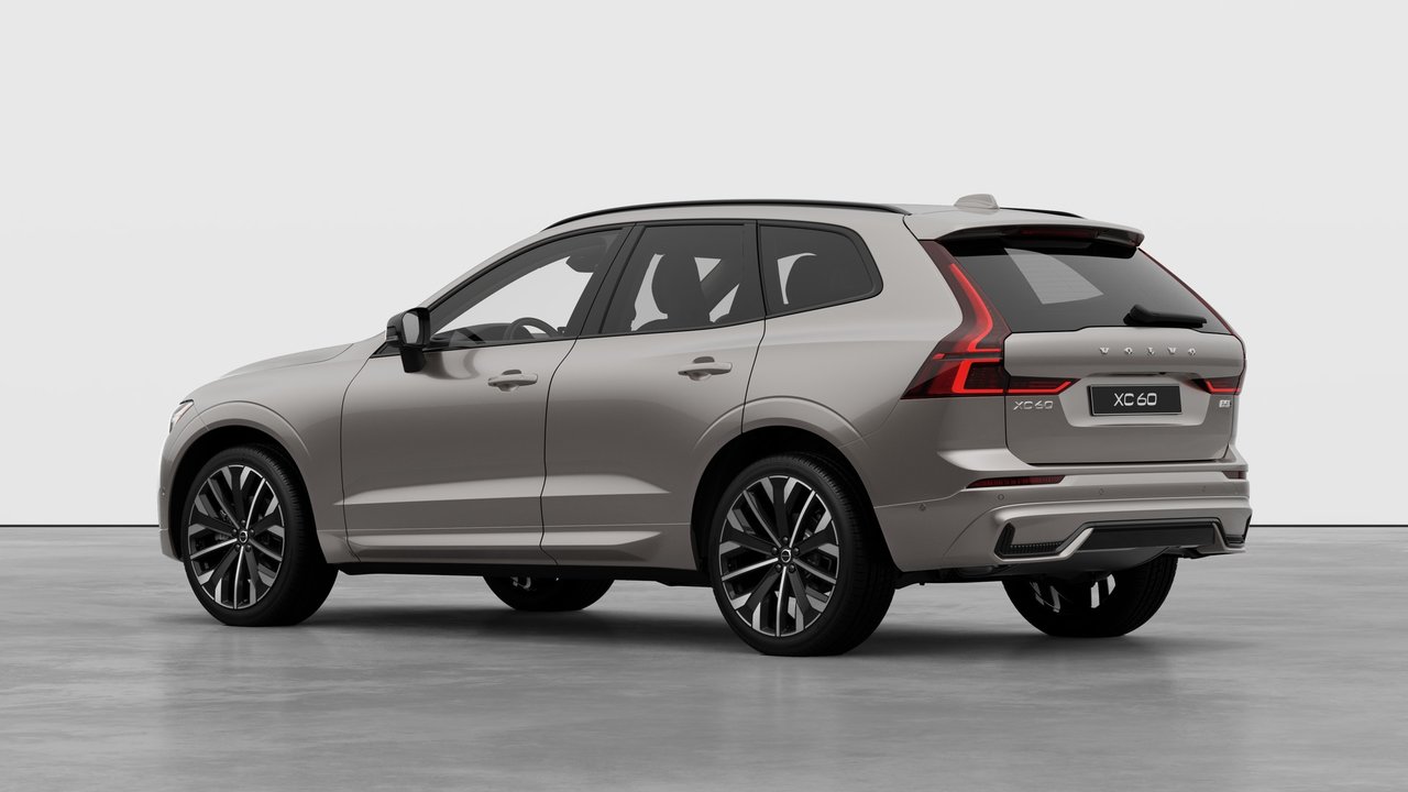 Volvo XC60 ULTRA DARK THEME 2027-1