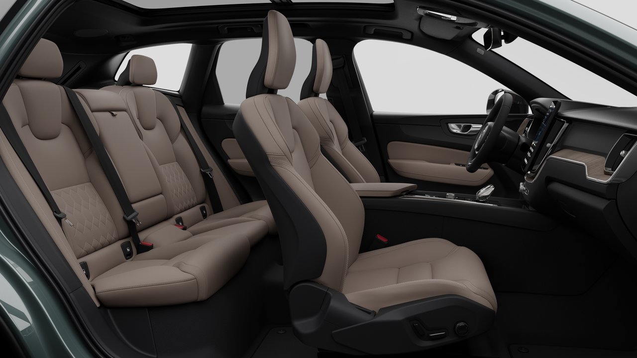 Volvo XC60 PLUS DARK THEME 2027-12