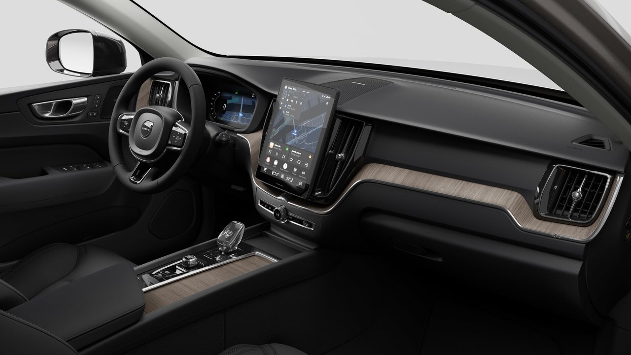 Volvo XC60 Plus (Dark Theme) 2027-9