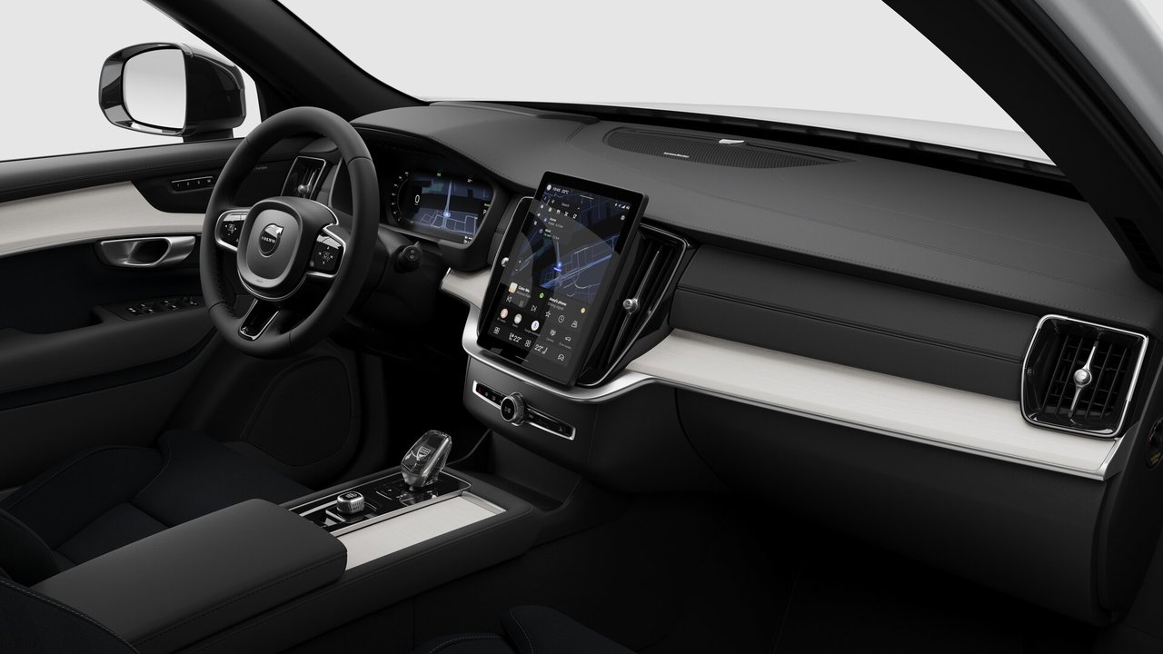 2026 Volvo XC90 PLUG-IN HYBRID ULTRA DARK THEME-9