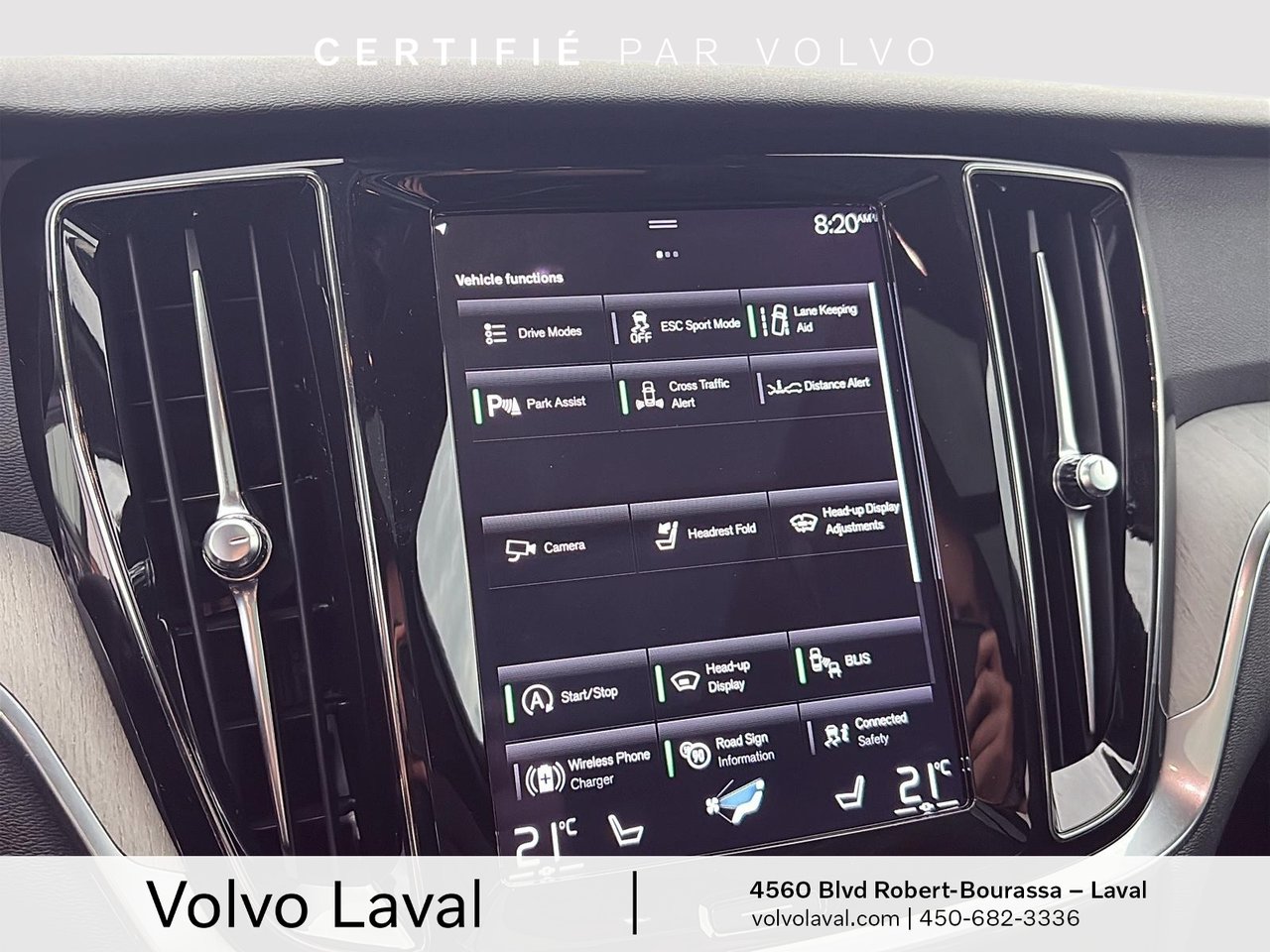 2022 Volvo V60 Cross Country BASE-20