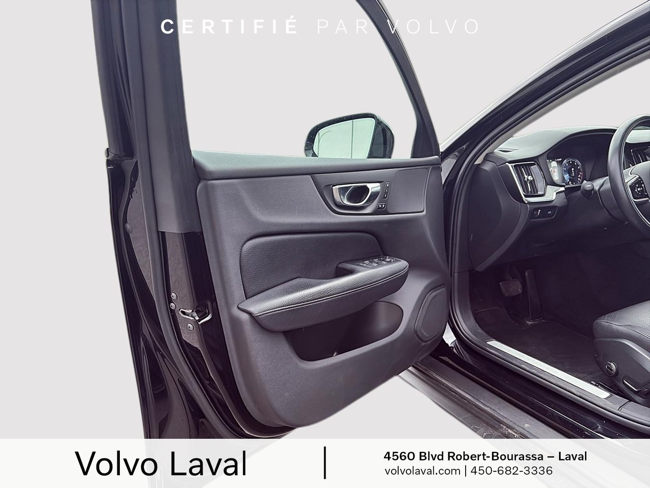 2022 Volvo V60 Cross Country BASE-10