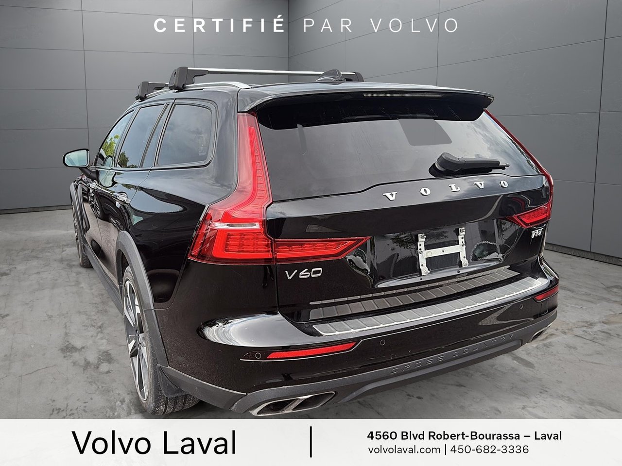 Volvo V60 Cross Country MOMENTUM 2022-3