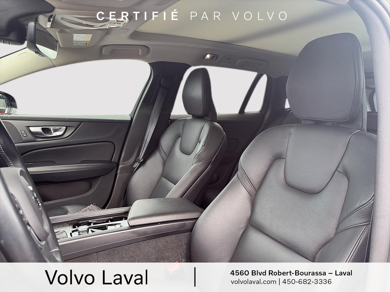 Volvo V60 Cross Country MOMENTUM 2022-12