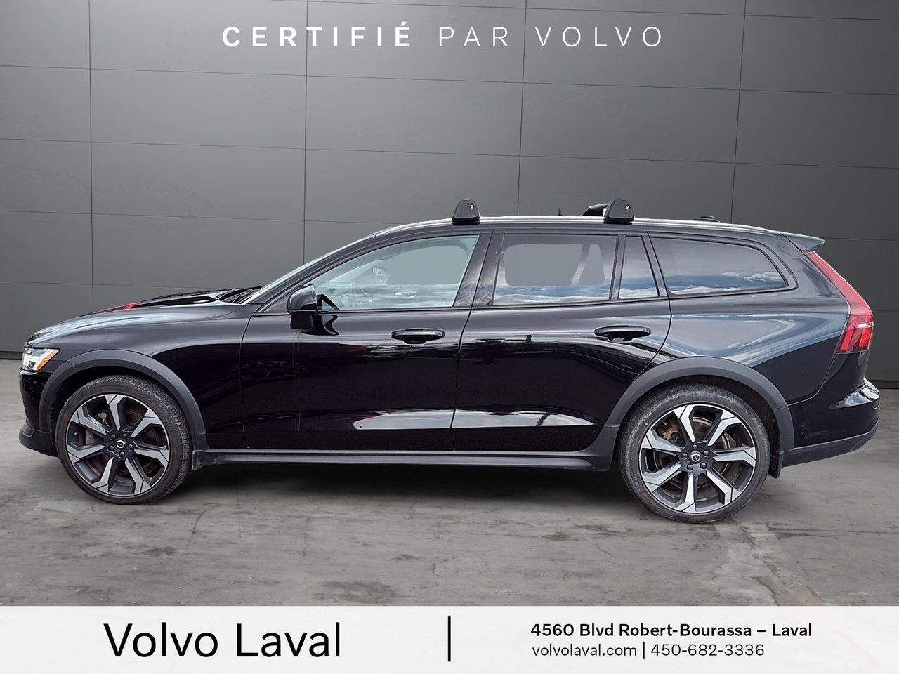 Volvo V60 Cross Country MOMENTUM 2022-4