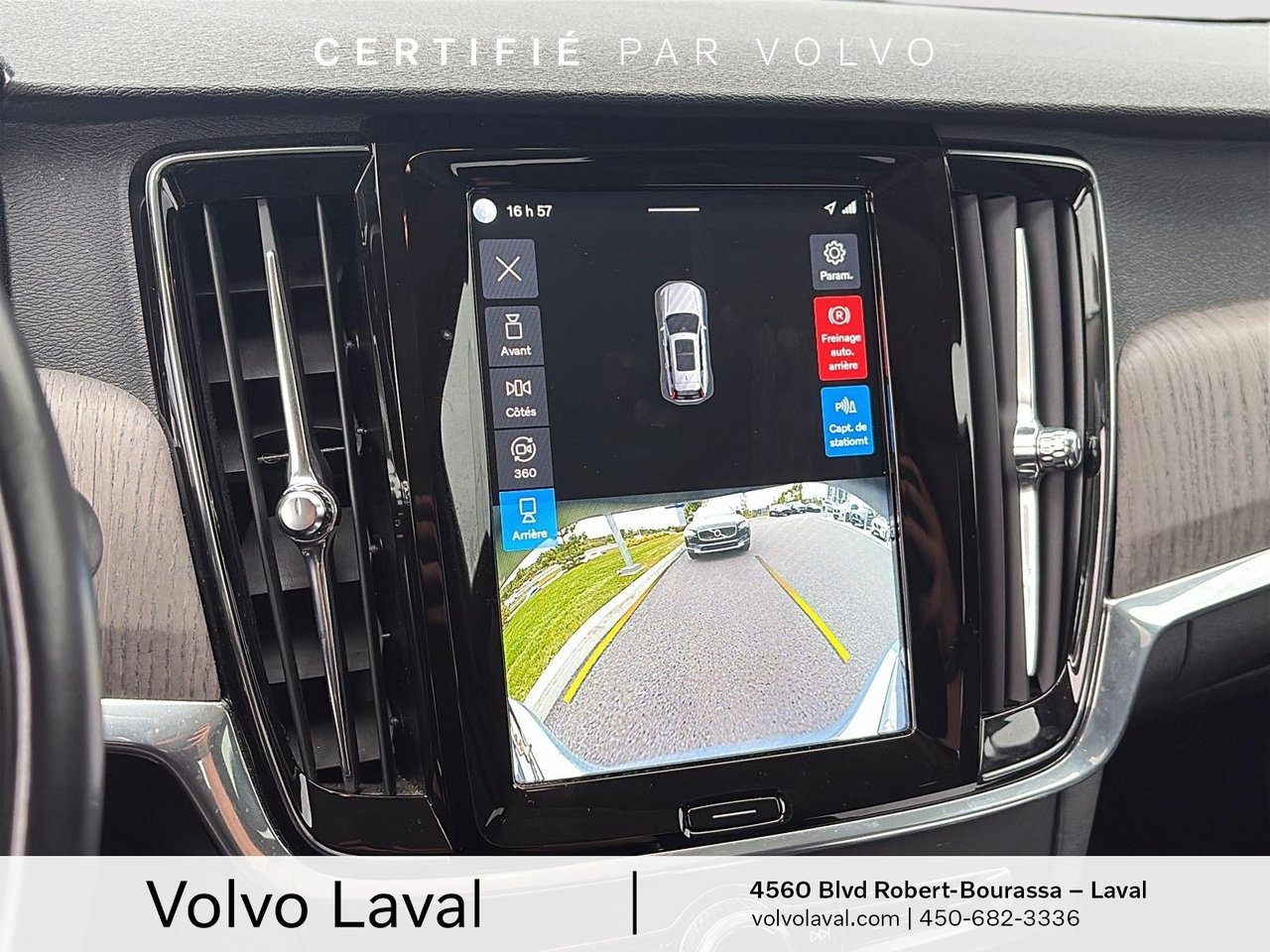 2022 Volvo V90 Cross Country-12