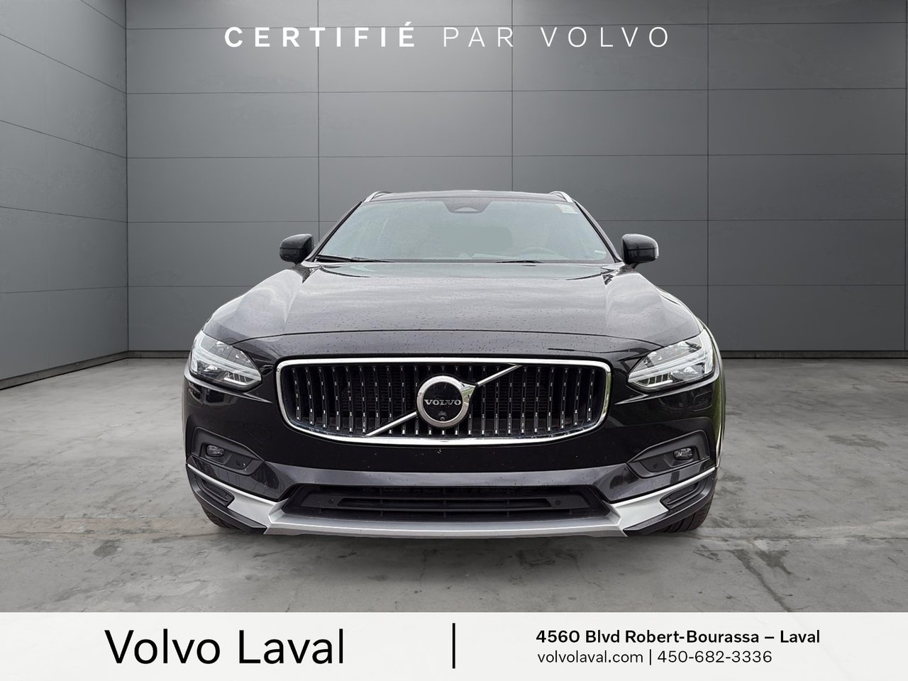 2024 Volvo V90 Cross Country Ultimate-1
