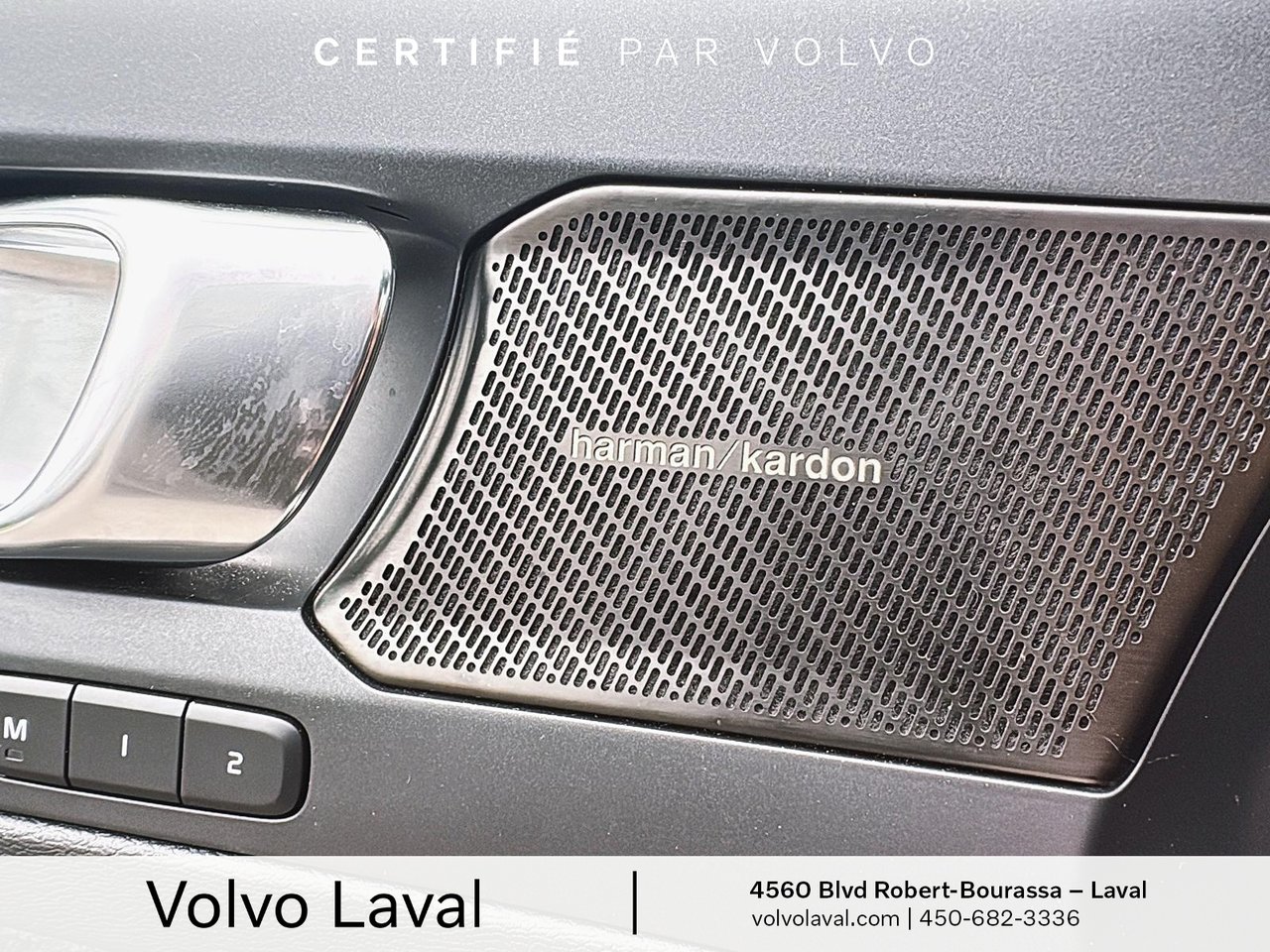 Volvo XC40 R-Design 2022-22