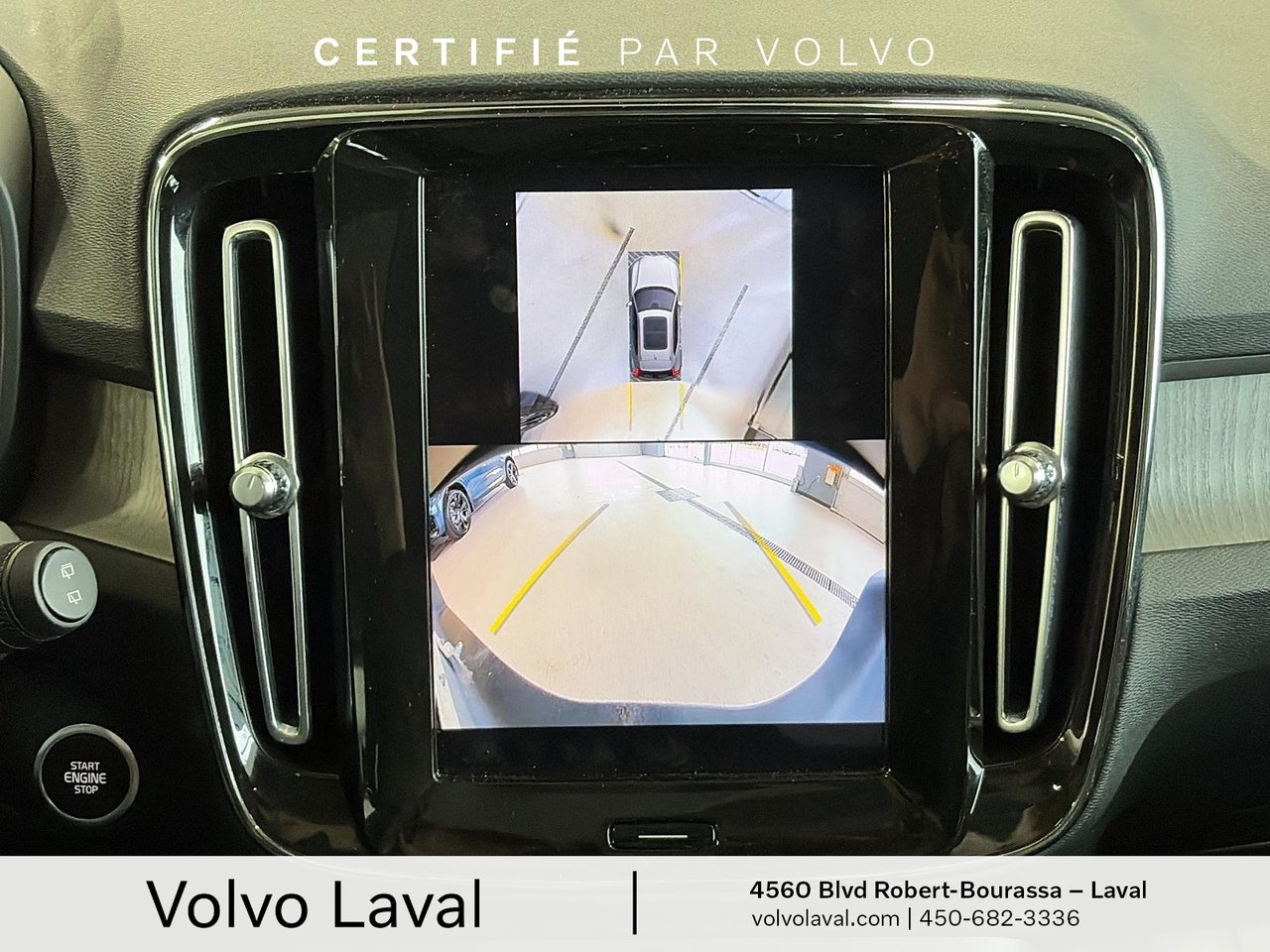 Volvo XC40 Plus Dark Theme 2024-11