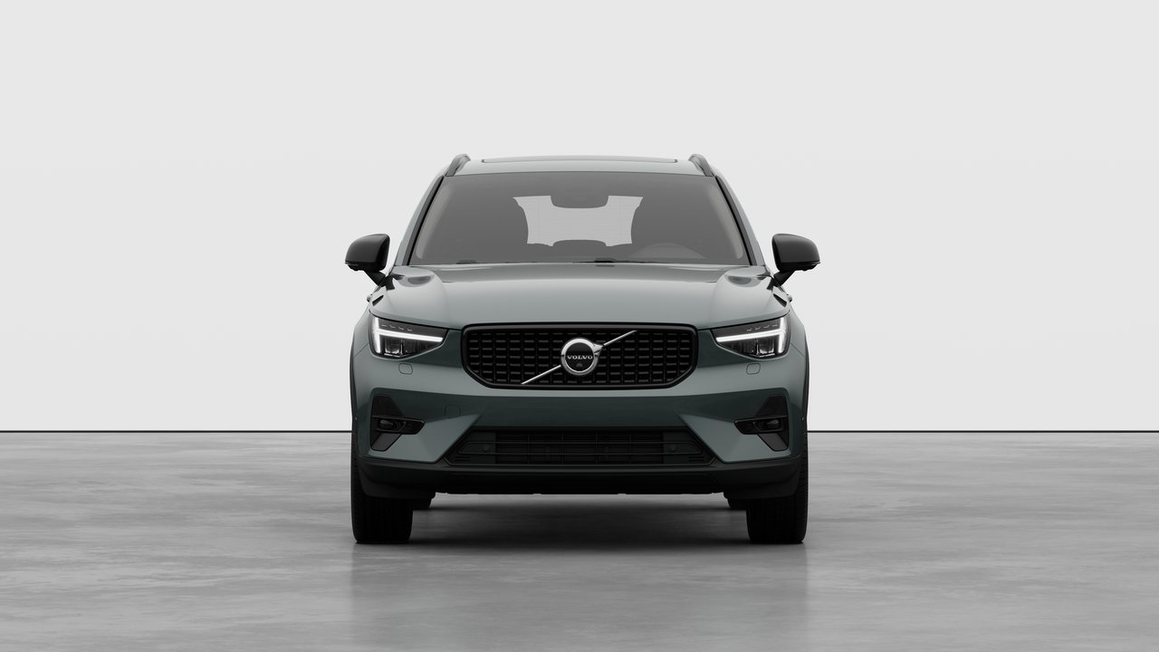 Volvo XC40 Plus Dark Theme 2026-4