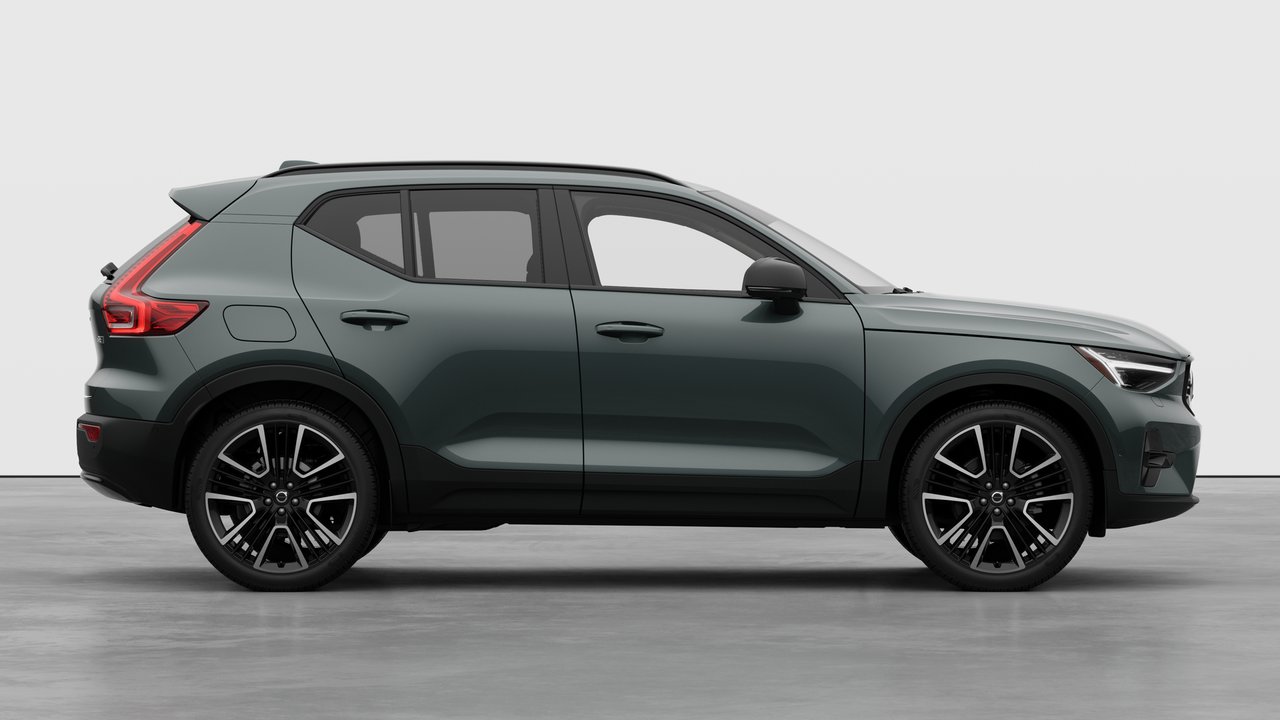 2026 Volvo XC40 Ultra Dark Theme-6