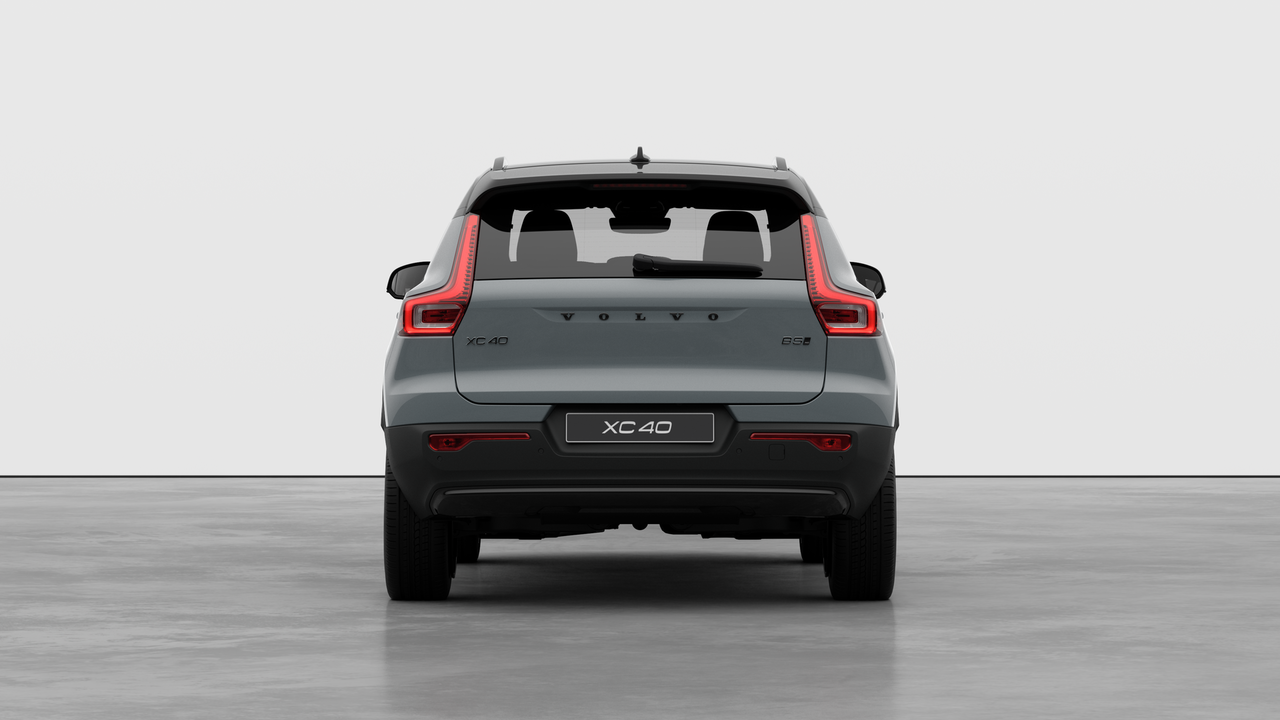 2026 Volvo XC40 Ultra Black Edition-5