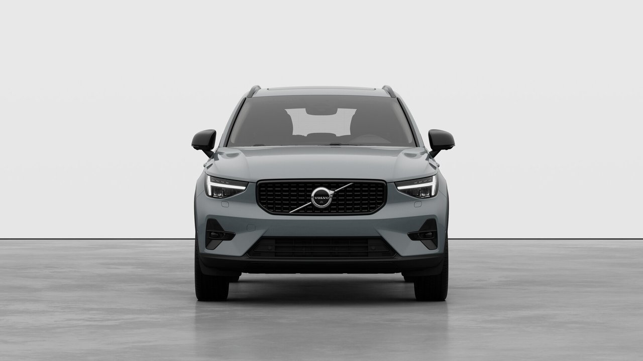 Volvo XC40 Plus Dark Theme 2026-4