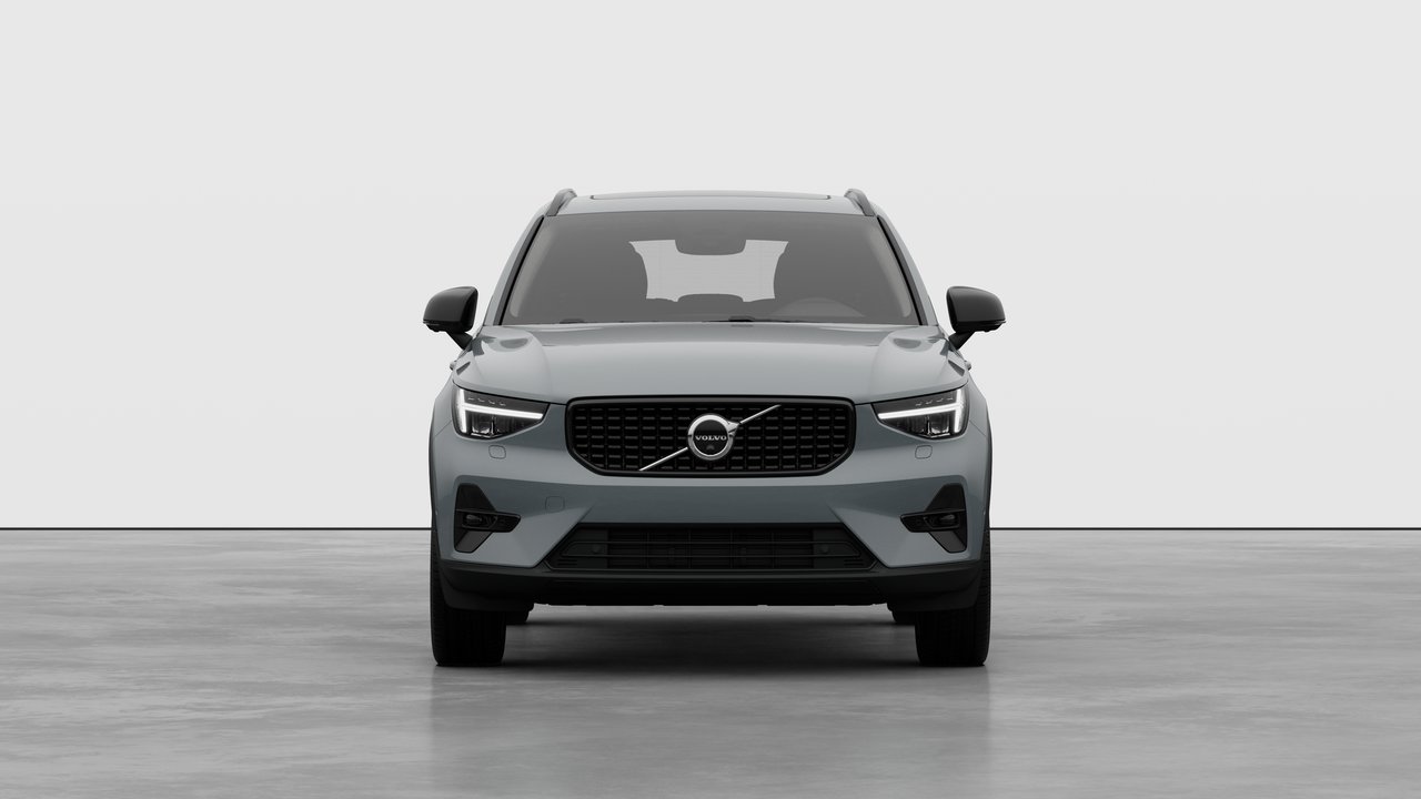 Volvo XC40 Plus Dark Theme 2026-4