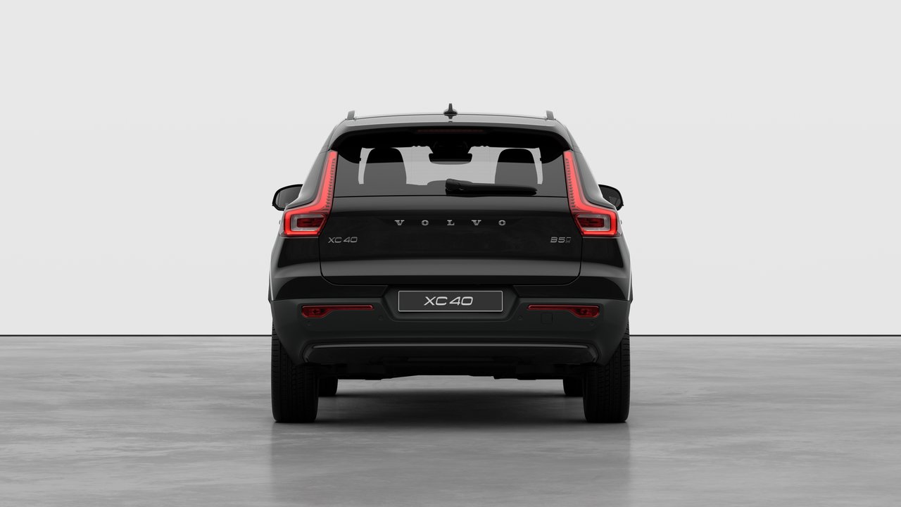 2026 Volvo XC40 Core Dark Theme-5