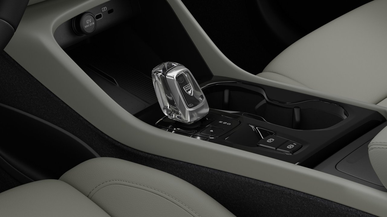 Volvo XC40 Plus (Dark Theme) 2026-10