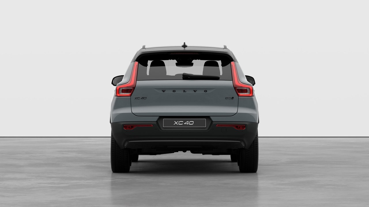 2026 Volvo XC40 Ultra Black Edition-5