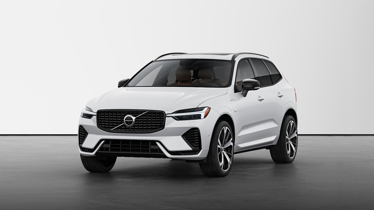Volvo XC60 Plug-In Hybrid Ultra Dark Theme 2025-0