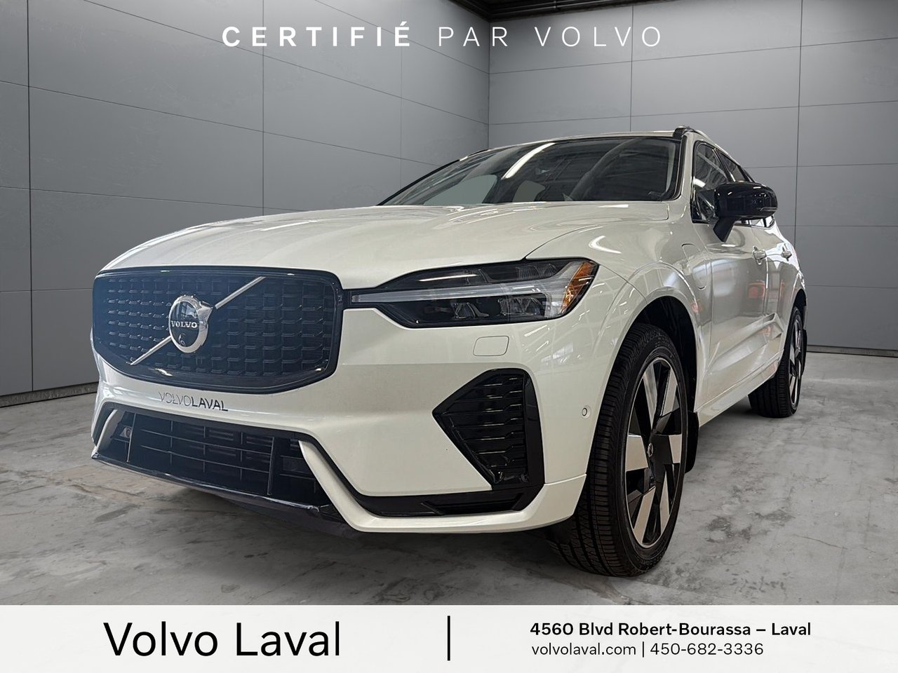 Crystal White Pearl Metallic 2025 Volvo XC60 SUV / Crossover All-Wheel Drive Automatic