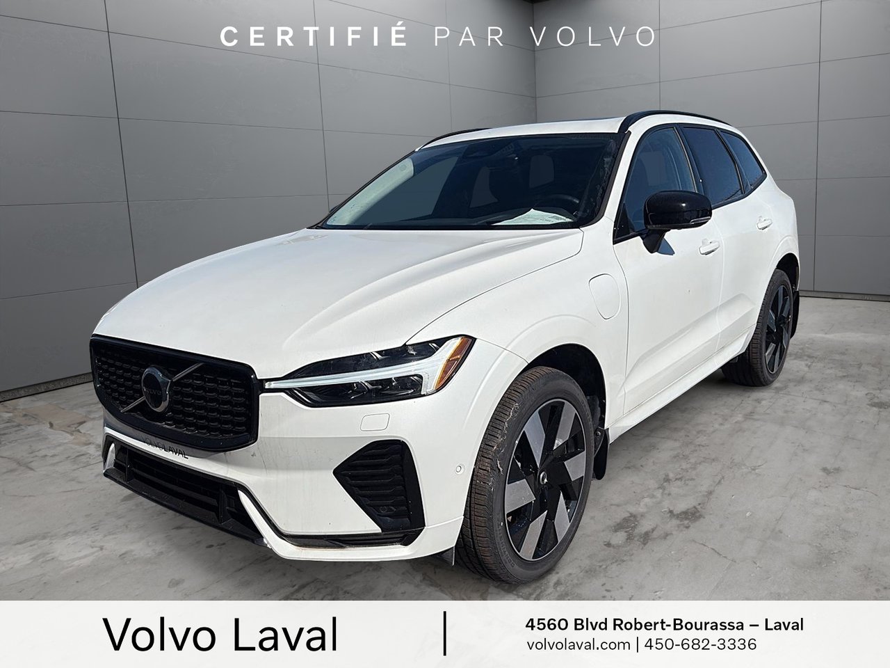 2025 Volvo XC60 Recharge T8 Ultra Dark Theme eAWD