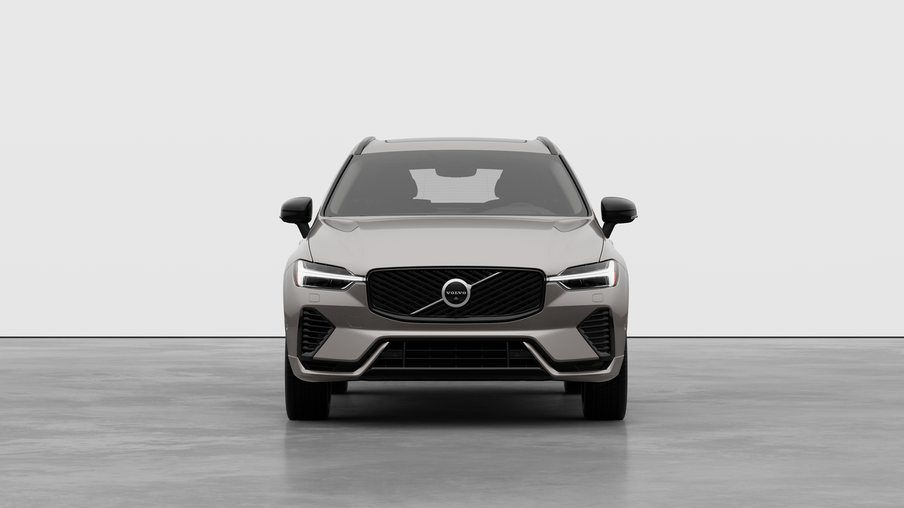 Volvo XC60 Plug-In Hybrid Plus Dark Theme 2026-4