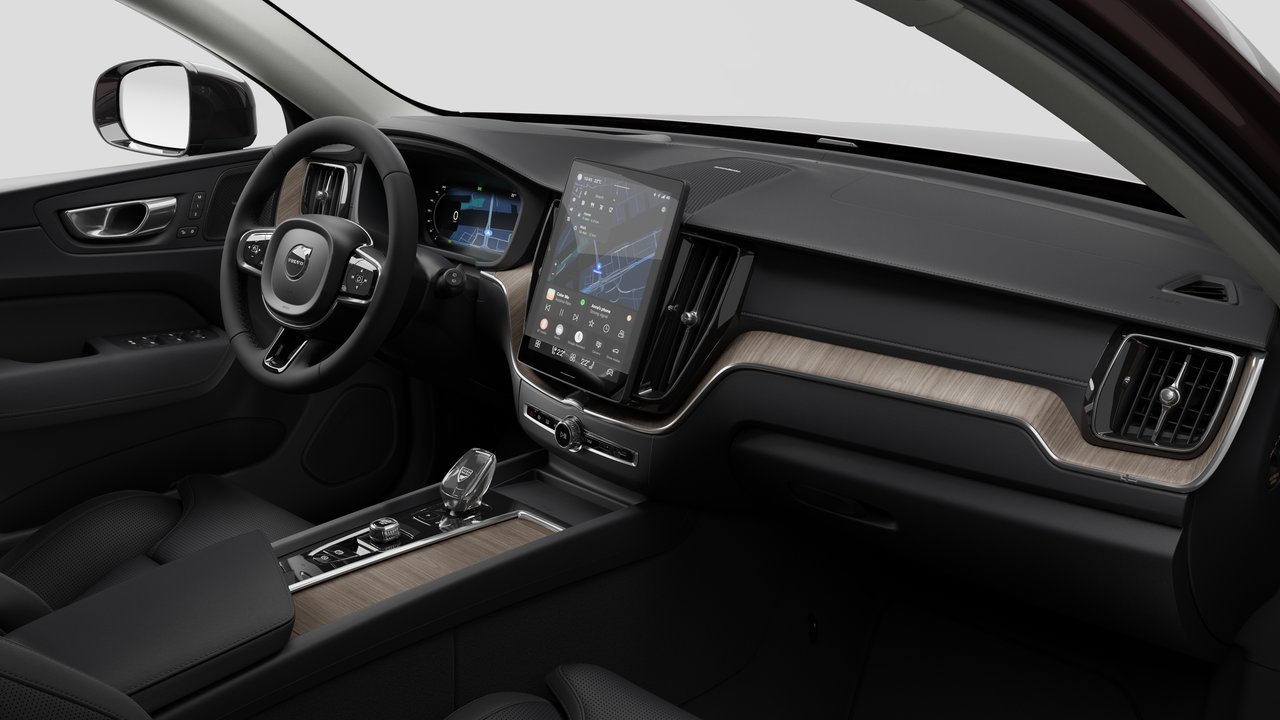 Volvo XC60 Plug-In Hybrid Ultra Dark Theme 2026-9