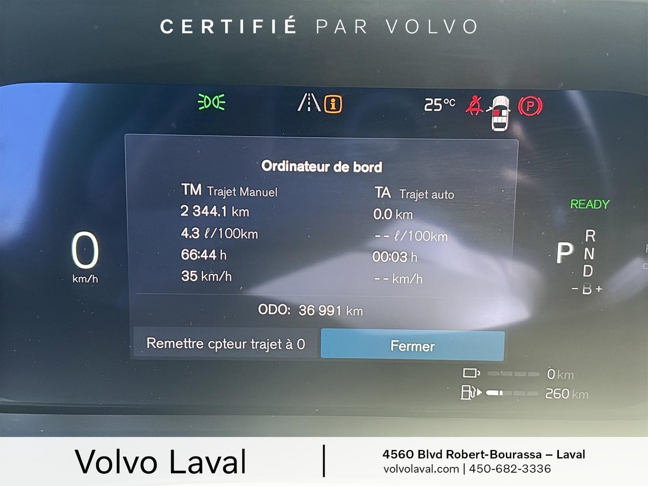 2026 Volvo XC60 Plug-In Hybrid Ultra Dark Theme-9