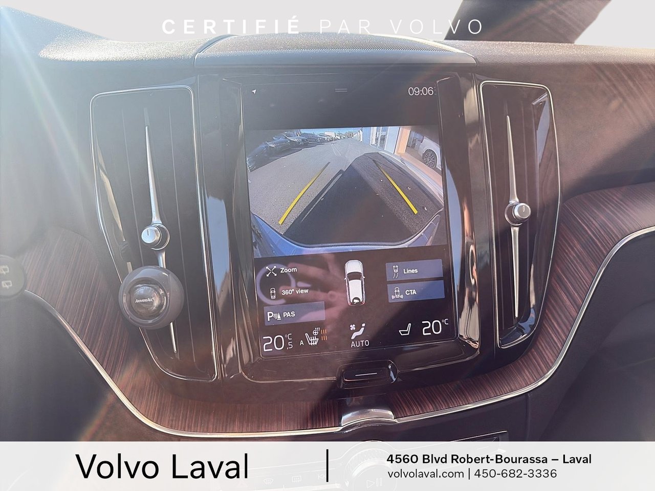 Volvo XC60 Momentum 2021-15