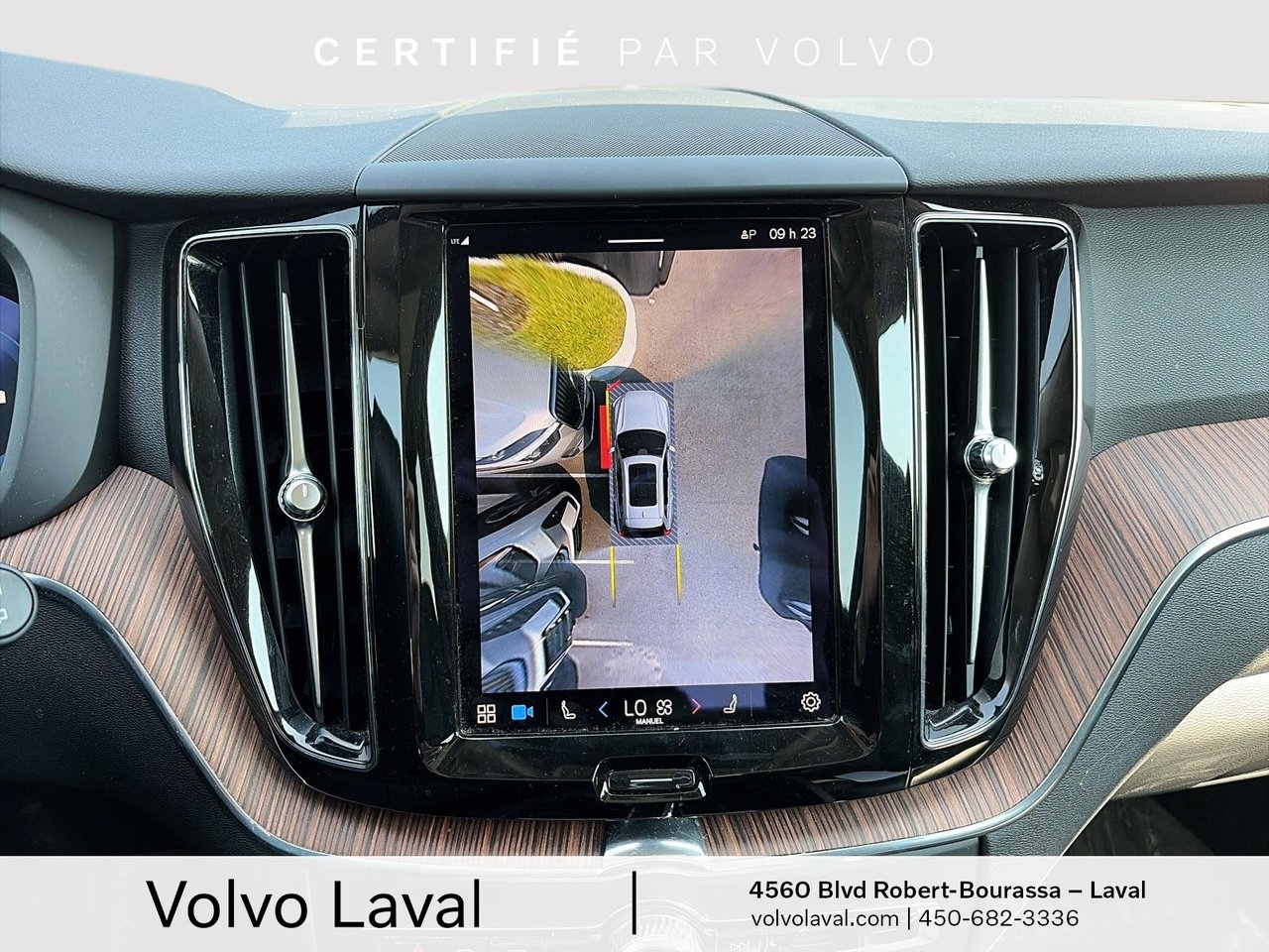 2023 Volvo XC60 Plus Dark Theme-15