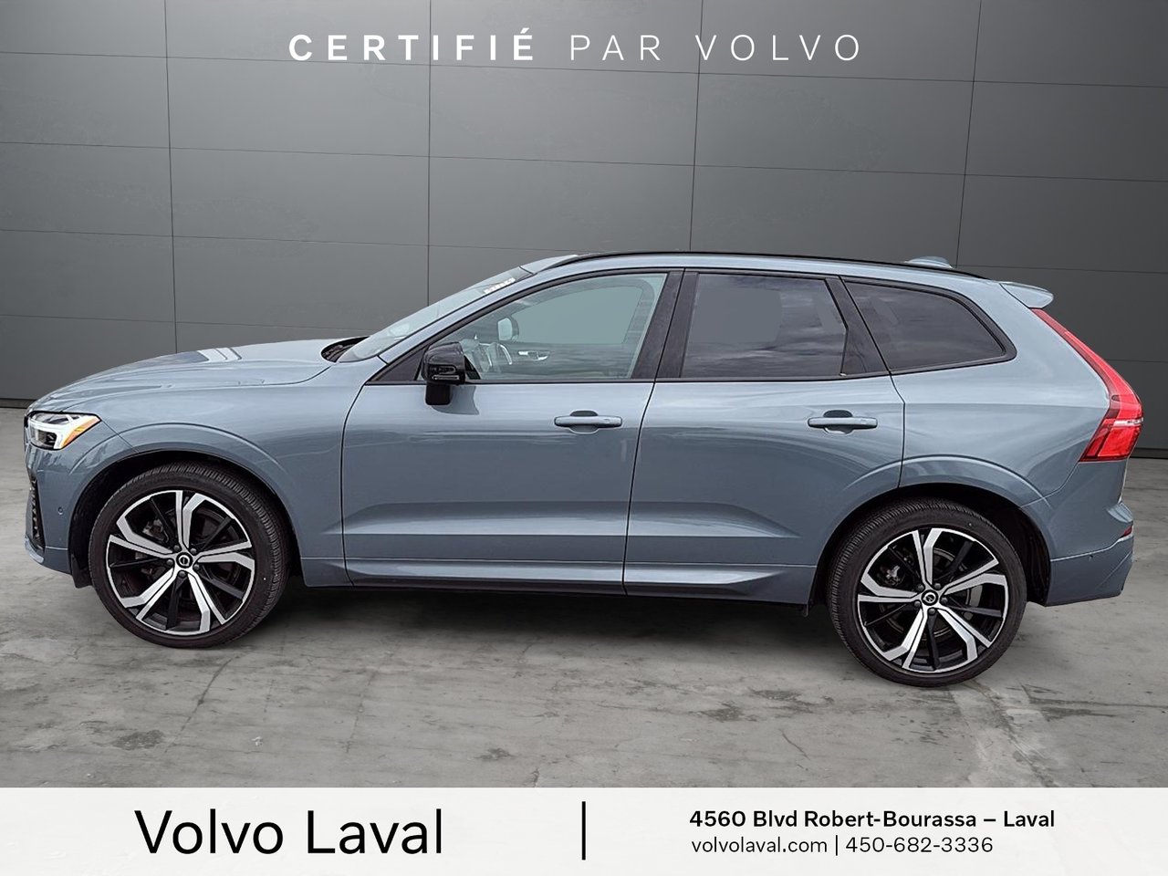 Volvo XC60 Ultimate Dark Theme 2023-4