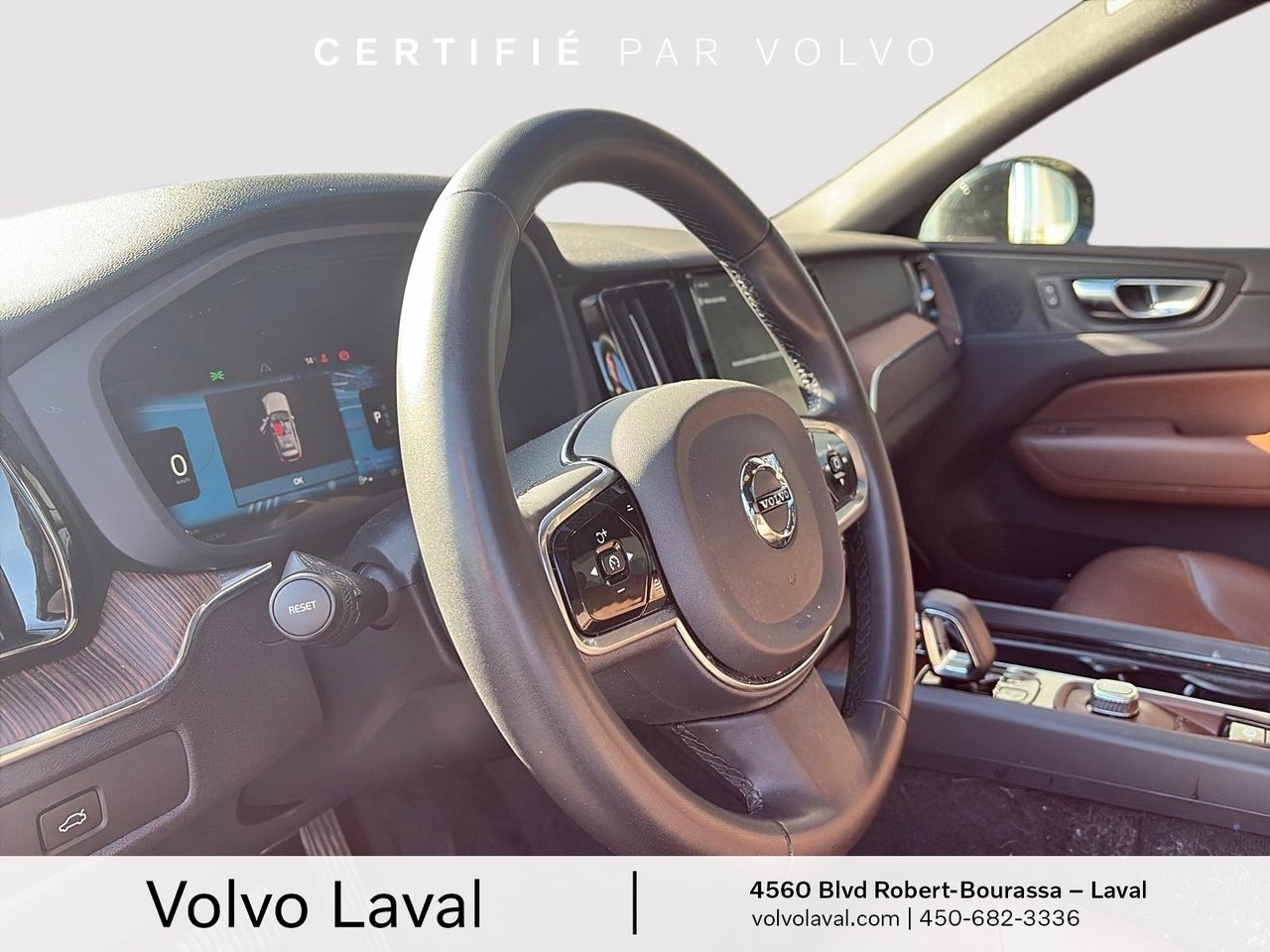Volvo XC60 Plus Bright Theme 2023-9
