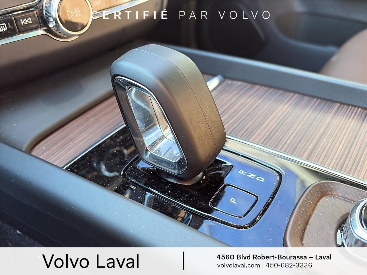 Volvo XC60 Plus Bright Theme 2023-11