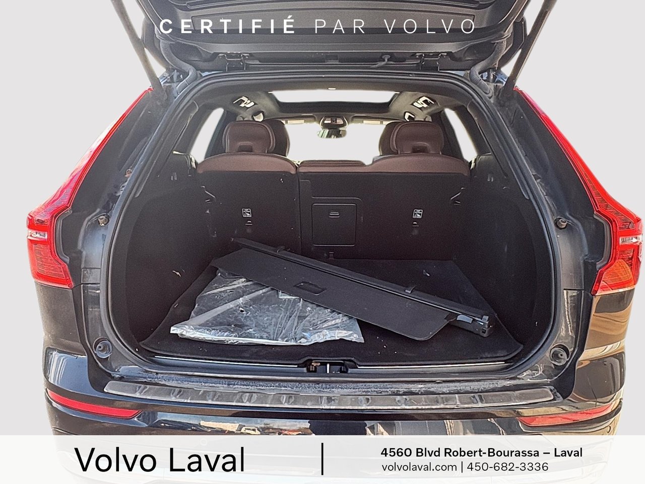 Volvo XC60 Plus Bright Theme 2023-5
