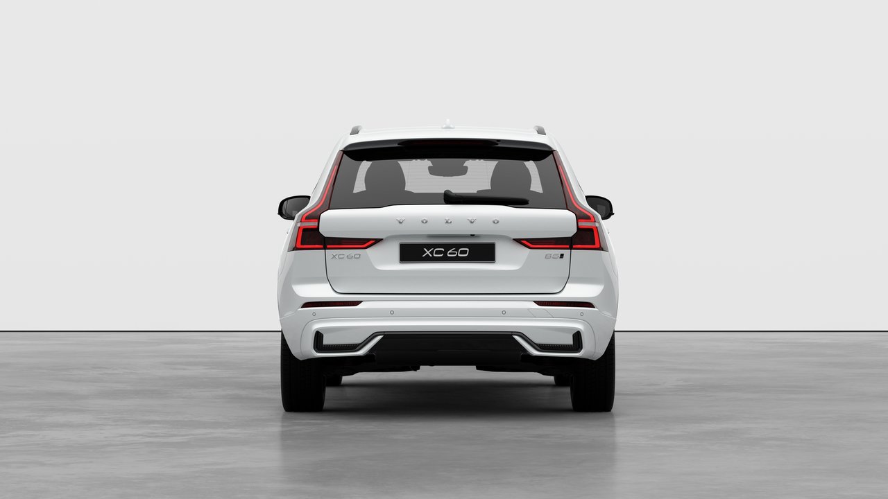 Volvo XC60 Core Dark Theme 2026-5