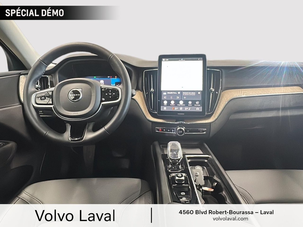 Volvo XC60 Plus Dark Theme 2026-9