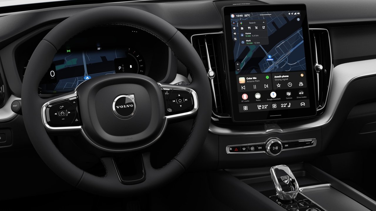 2027 Volvo XC60 Plus Black Edition-13