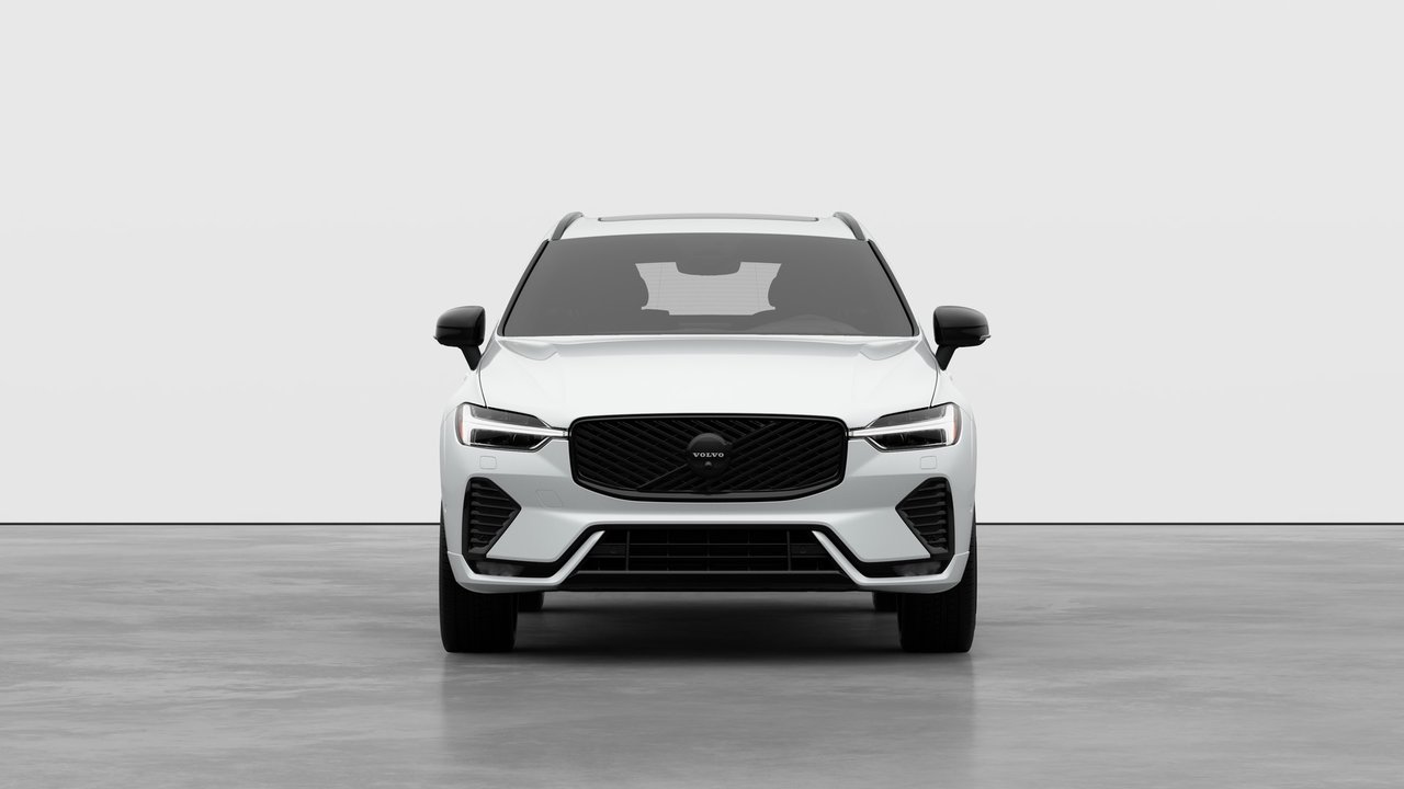 2027 Volvo XC60 Plus Black Edition-4