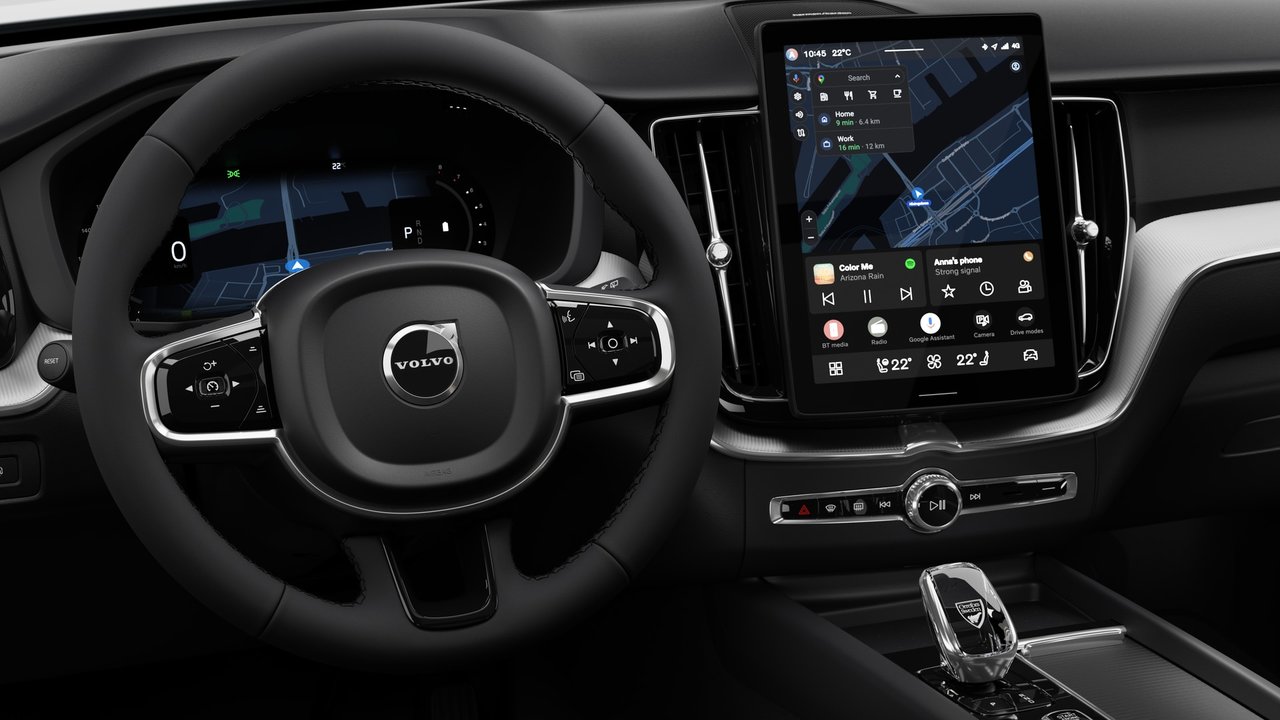 2027 Volvo XC60 Plus Black Edition-13