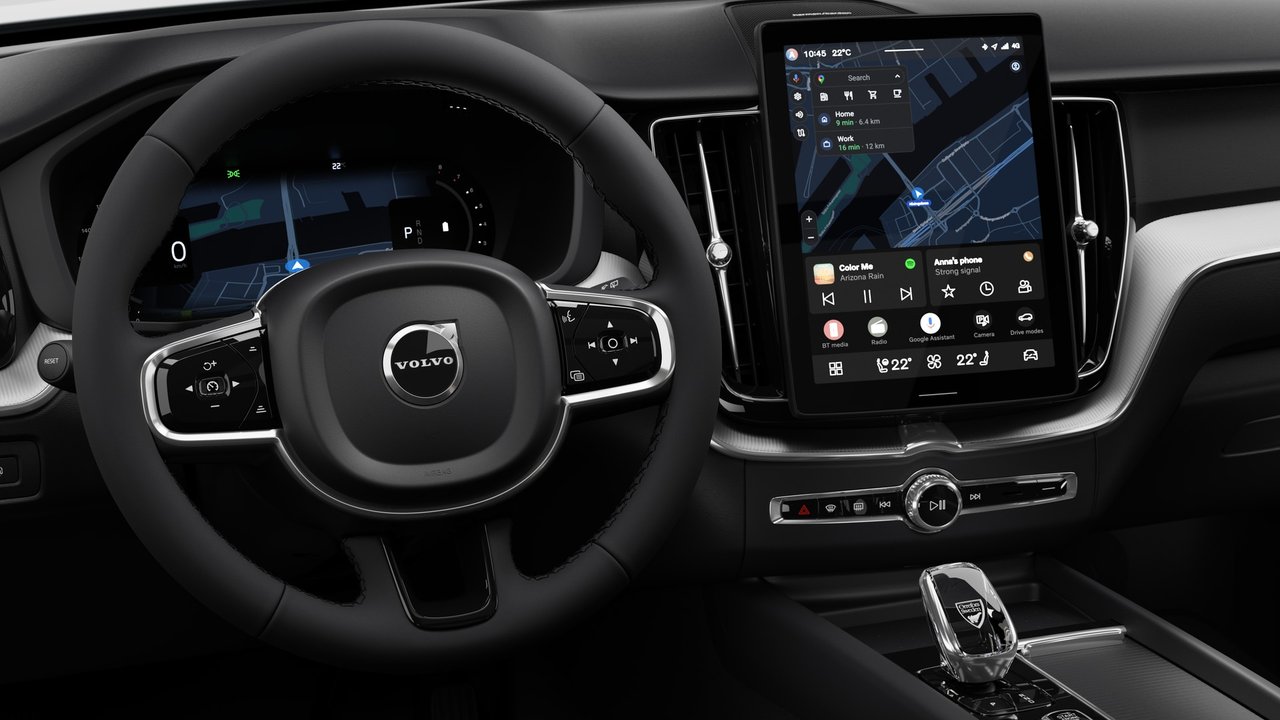 Volvo XC60 Plus Black Edition 2027-13