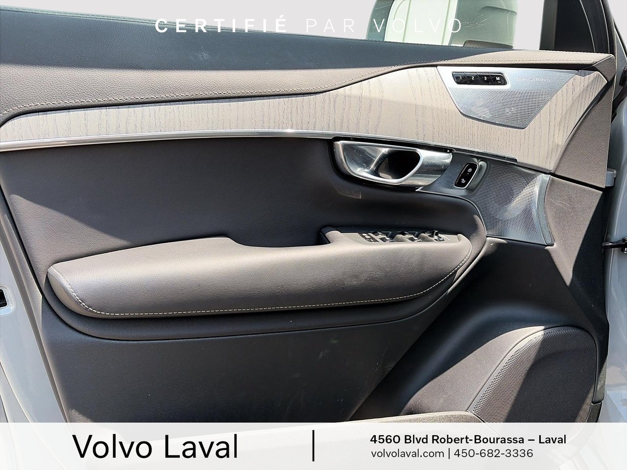 Volvo XC90 Plug-In Hybrid Ultra Bright Theme 2025-9