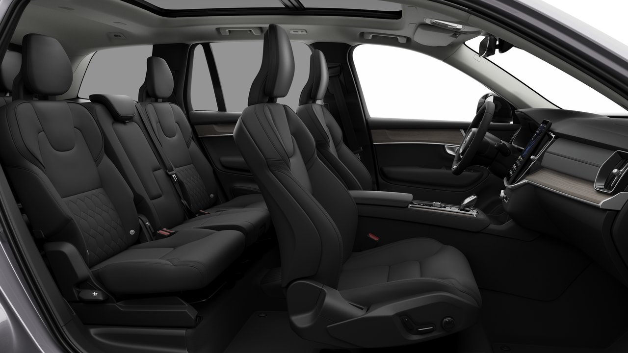 2026 Volvo XC90 Plug-In Hybrid Plus Dark Theme-12