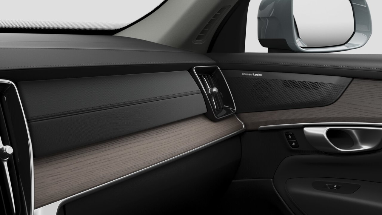 Volvo XC90 Plug-In Hybrid Plus Bright Theme 2026-8