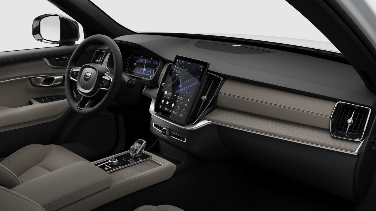 Volvo XC90 Plug-In Hybrid Plus Dark Theme 2026-9