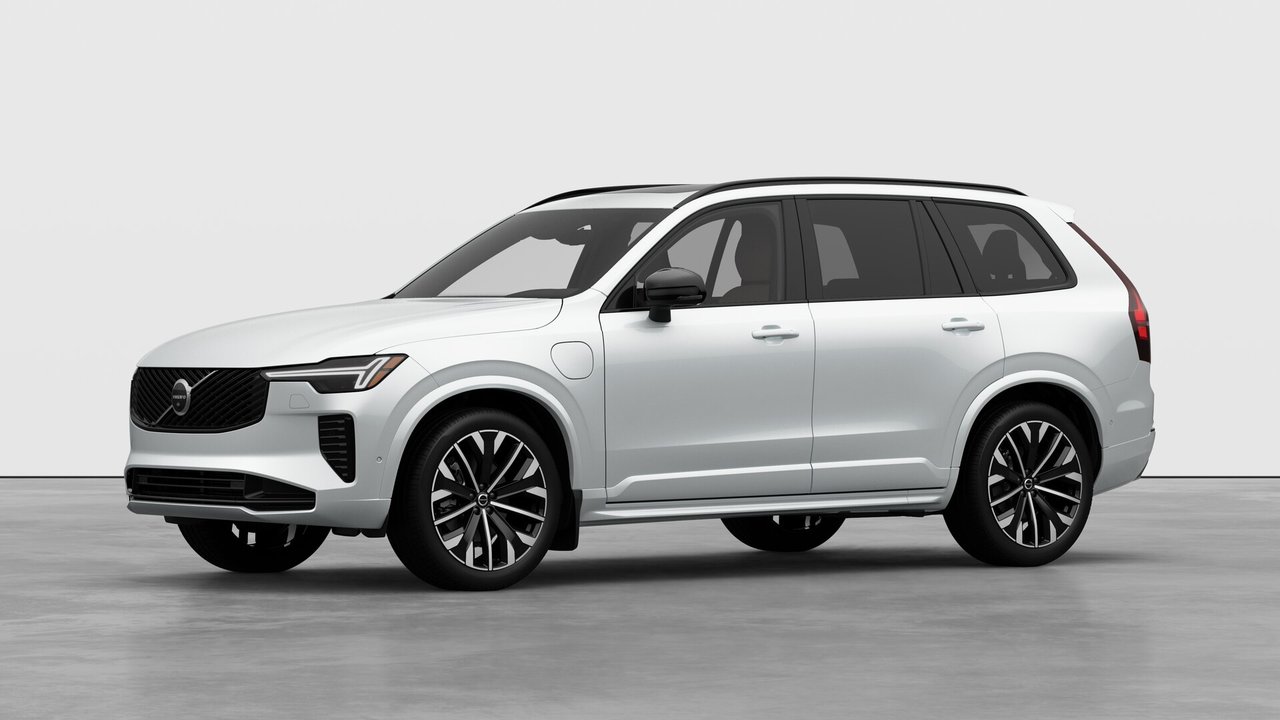 Volvo XC90 Plug-In Hybrid Plus Dark Theme 2026-0