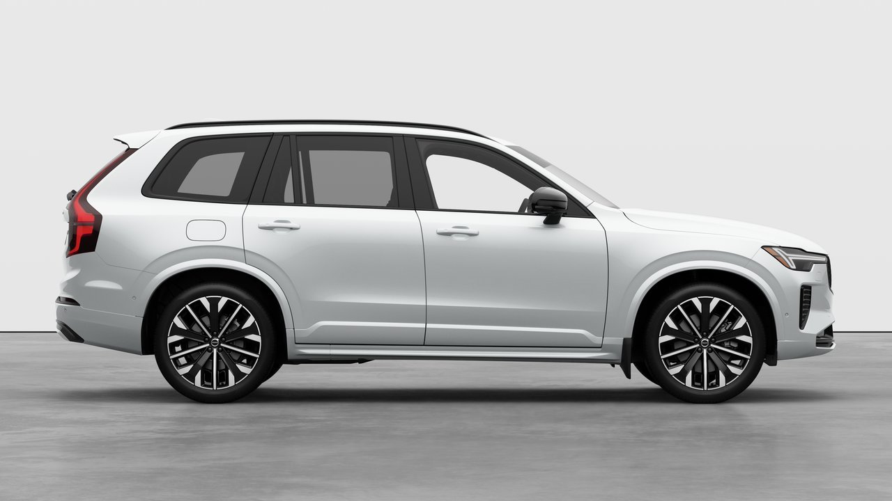 Volvo XC90 Plug-In Hybrid Plus Dark Theme 2026-6
