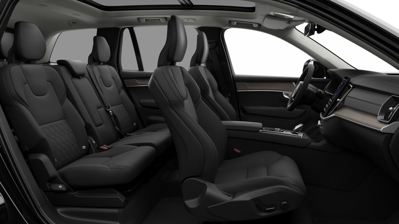 2026 Volvo XC90 Plug-In Hybrid Plus Dark Theme-12