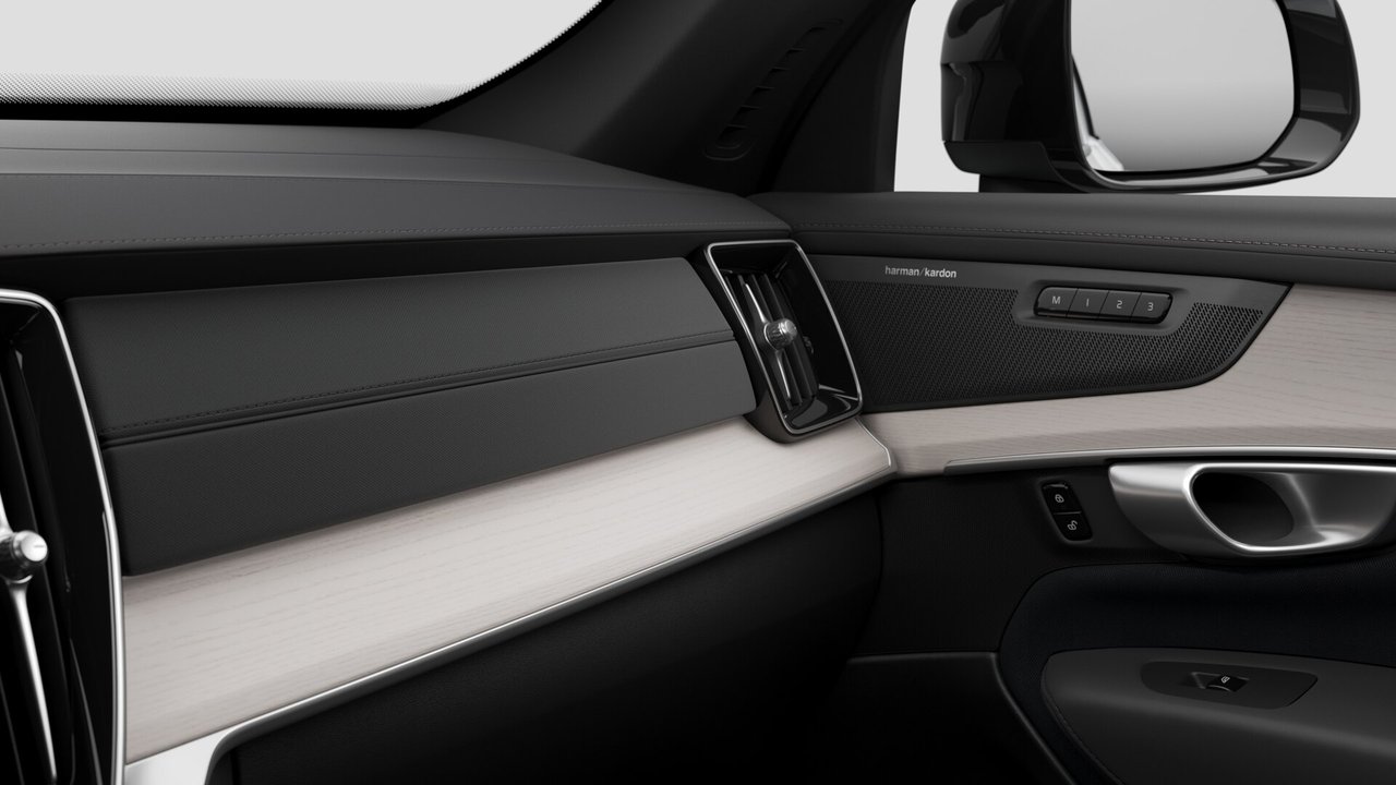 2026 Volvo XC90 Ultra 7-Seater (Dark Theme)-8