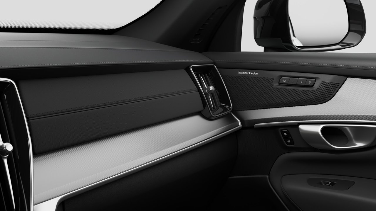 Volvo XC90 Ultra Black Edition 2027-8