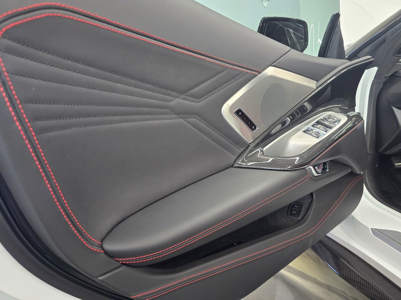 2024 Chevrolet CORVETTE 3LZ-17
