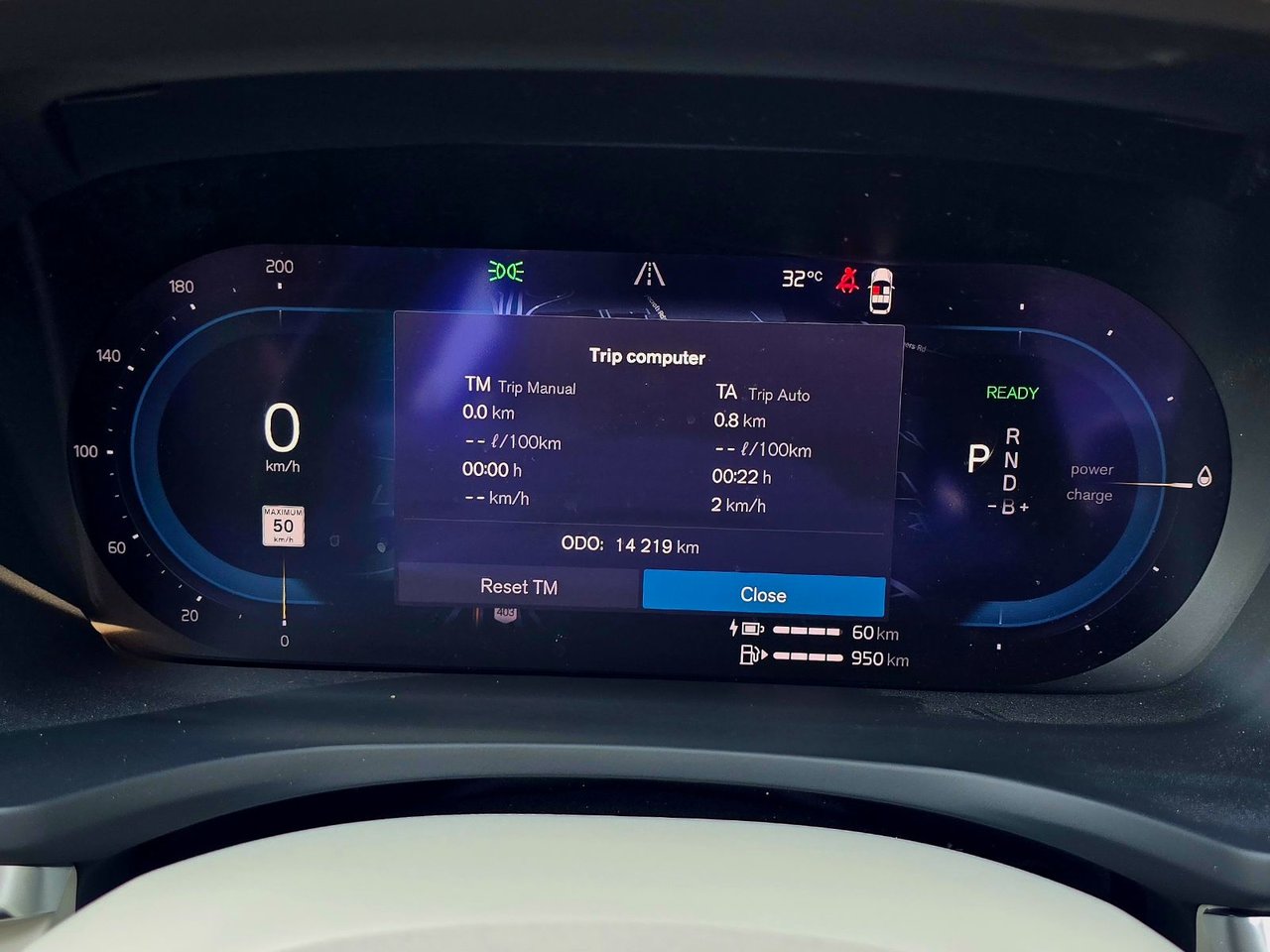 2024 Volvo S60 Recharge ULTIMATE DARK THEME-1